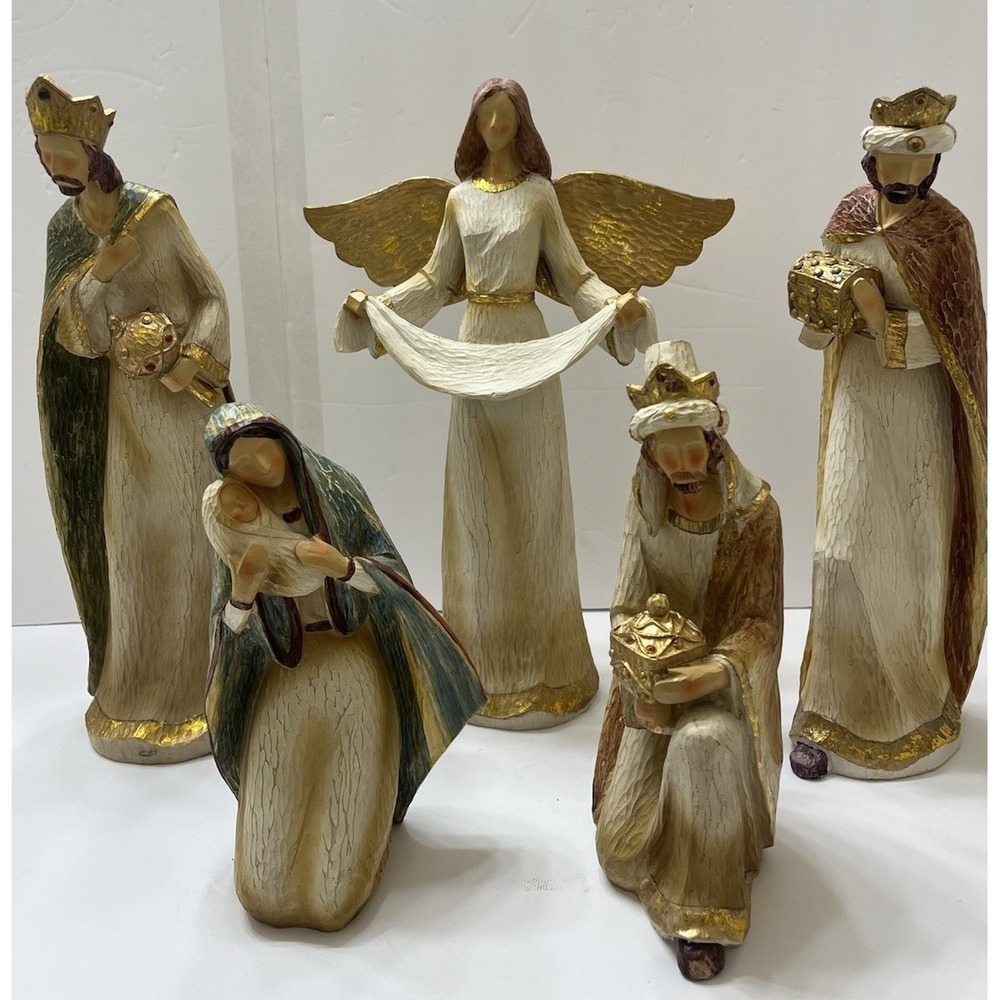 Christmas Nativity Set Wooden 5 Pieces 8"-14" Gold Tone Accents